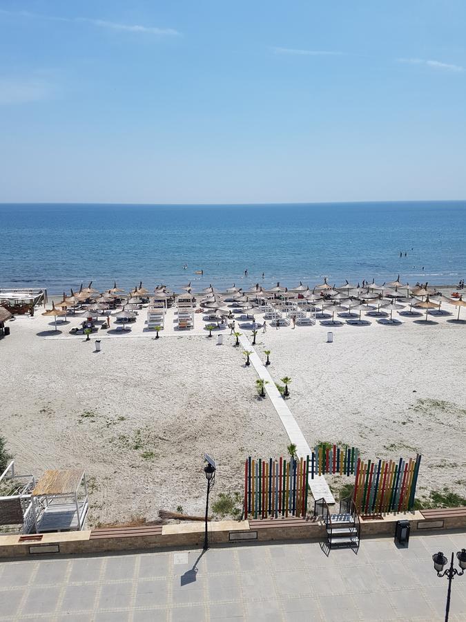 Năvodari Constantinos Apartment Mamaia Nord מראה חיצוני תמונה