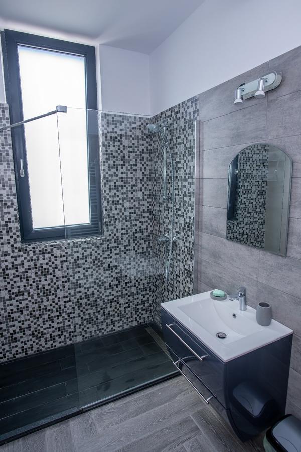 Năvodari Constantinos Apartment Mamaia Nord מראה חיצוני תמונה