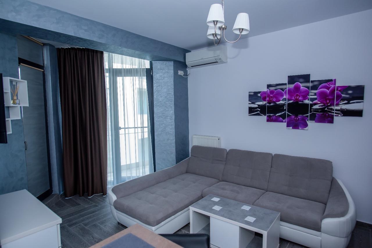 Năvodari Constantinos Apartment Mamaia Nord מראה חיצוני תמונה
