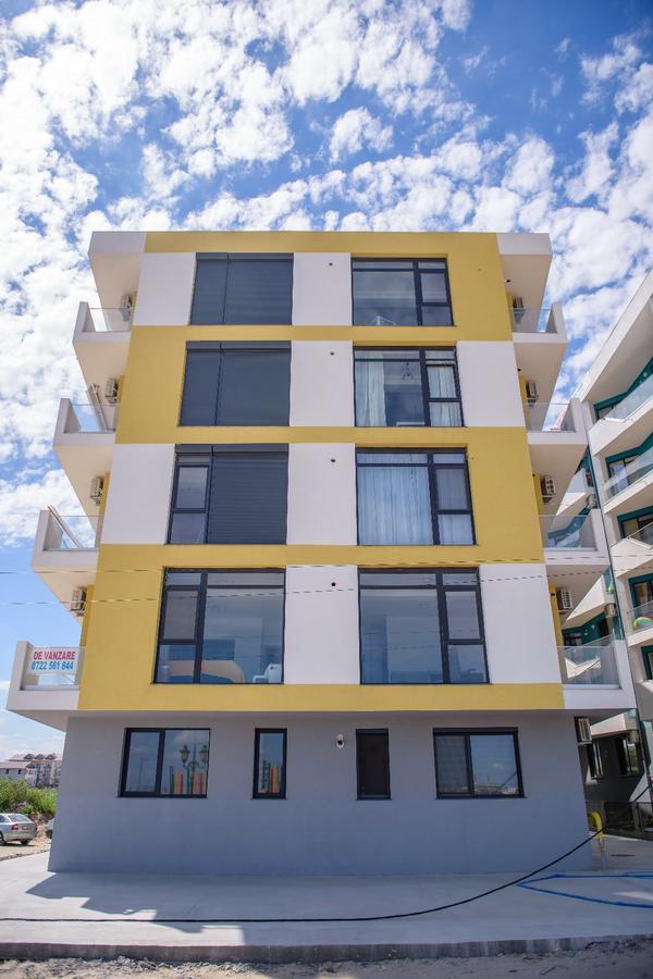 Năvodari Constantinos Apartment Mamaia Nord מראה חיצוני תמונה